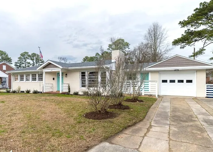 Edenton 3 Br/ 2 Bath King, Fire Pit