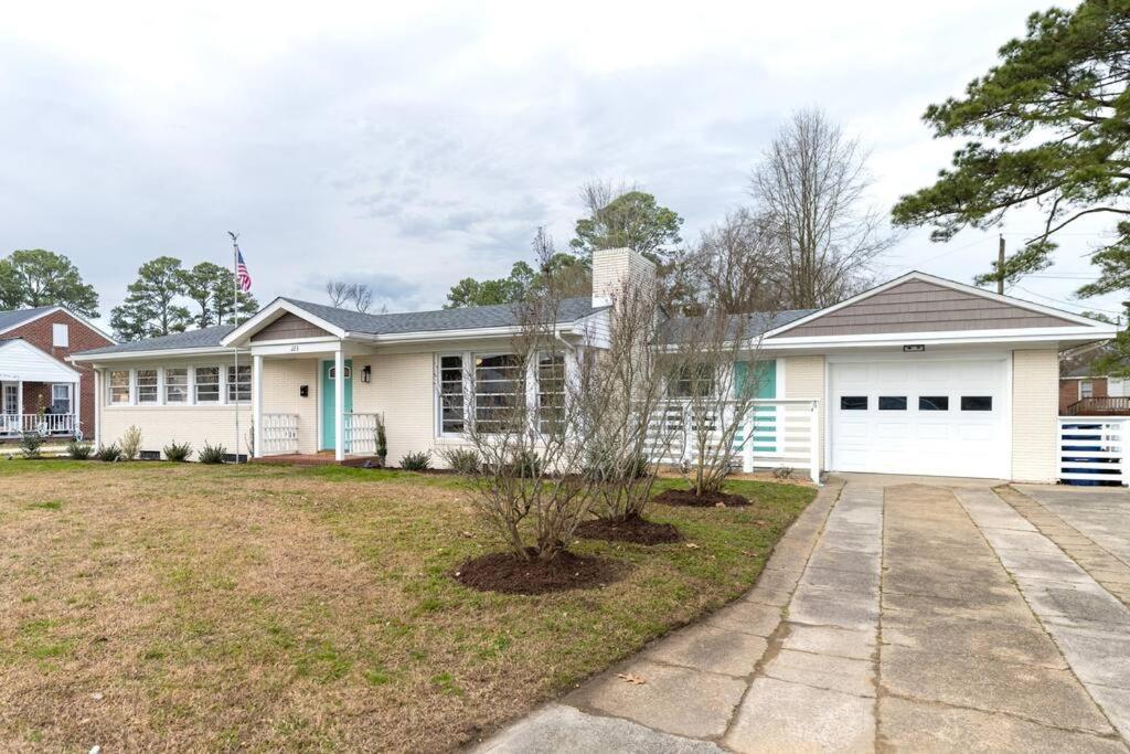 Holiday home 3 Br/ 2 Bath King, Fire Pit *