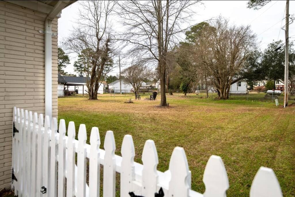 Holiday home 3 Br/ 2 Bath King, Fire Pit Edenton
