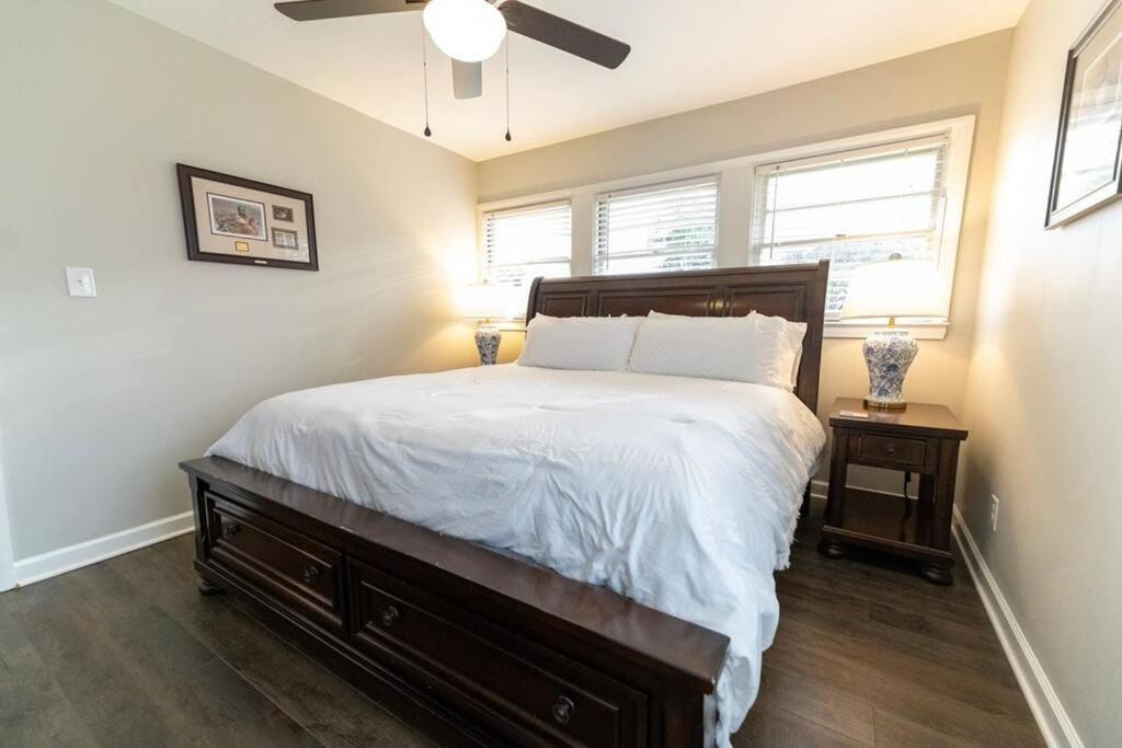 Holiday home 3 Br/ 2 Bath King, Fire Pit *